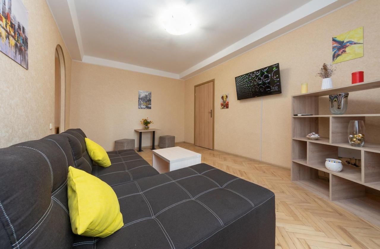 1 Bedroom Apart Near Metro Pecherska Київ Екстер'єр фото